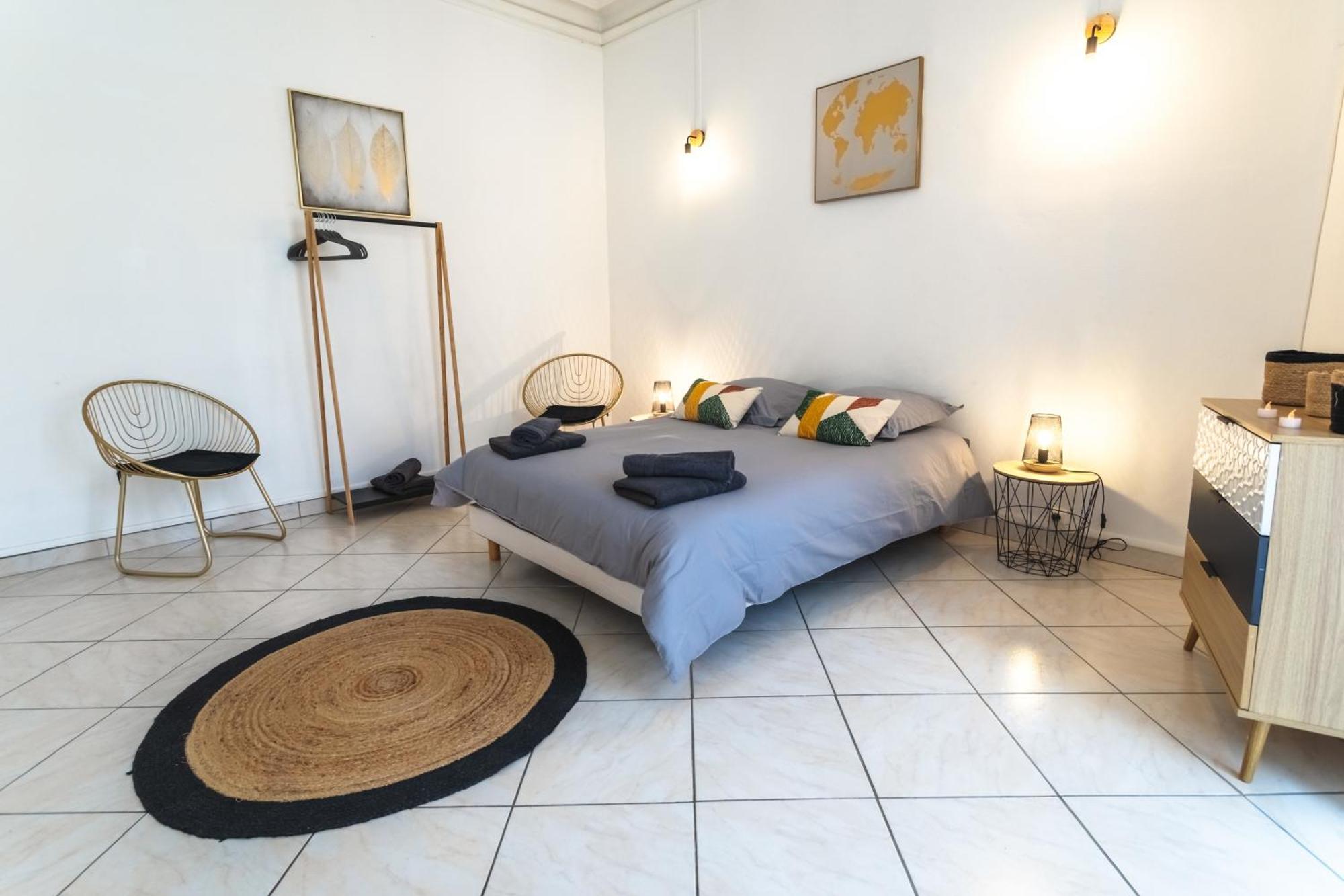 Le Albert 1Er Beziers Appartements Tout Equipes Exterior photo